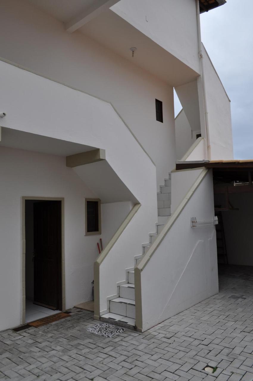 Apartamentos Bombinhas - 140 Metros Da Praia Bagian luar foto
