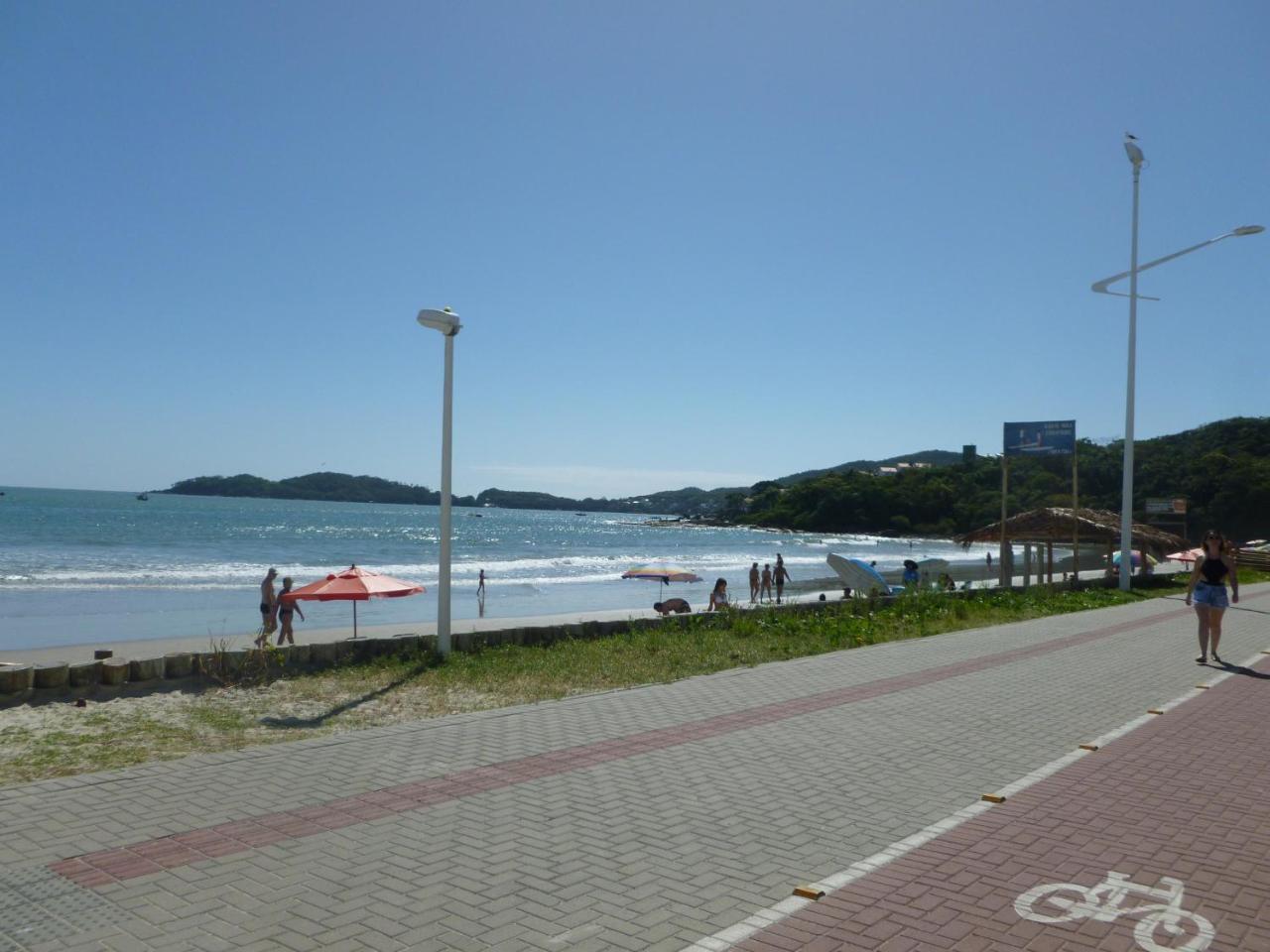 Apartamentos Bombinhas - 140 Metros Da Praia Bagian luar foto